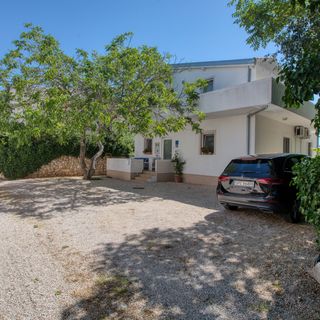 Apartmanok Parkolóhellyel Pirovac, Sibenik - 20011 Pirovac (5)