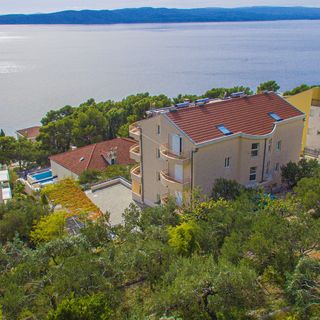 Apartmanok Családok Részére Medencével Brela, Makarska - 20065 Brela (3)