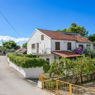 Nyaralóház Parkolóhellyel Milna Brac - 20140 (5)