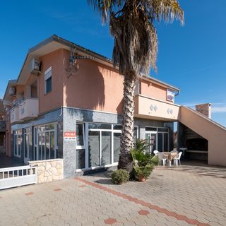 Apartmanok Parkolóhellyel Vir - 20177 (5)