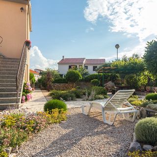 Apartmanok Parkolóhellyel Krk - 20361 (5)