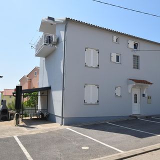 Apartmanok Parkolóhellyel Njivice, Krk - 20486 Njivice (5)