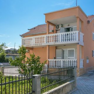 Apartmanok Családok Részére Medencével Split - 21026 (2)