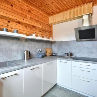 Domek W dolinie Sanu Lesko (5)