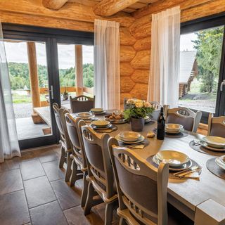 Cabana Lupul Gri Izvoare (4)