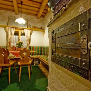 Chalupa pri potôčiku Zázrivá (3)