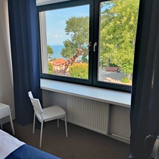 Hana Marine Rewal (4)