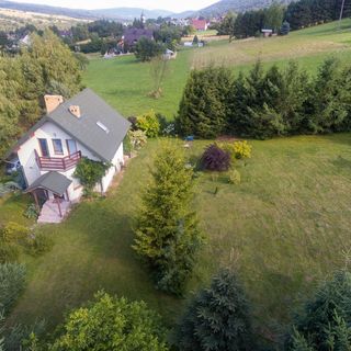 Dom wśród modrzewi Uście Gorlickie (5)