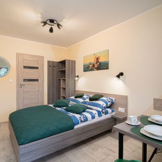 Pokoje GENAKER Jastrzębia Góra (2)