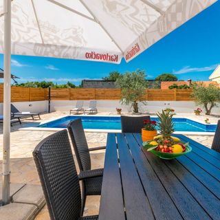 Apartman Donje Raštane - CDI500 (3)