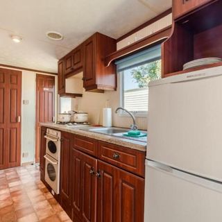 Domki Letniskowe BURSZTYNEK Jarosławiec (2)