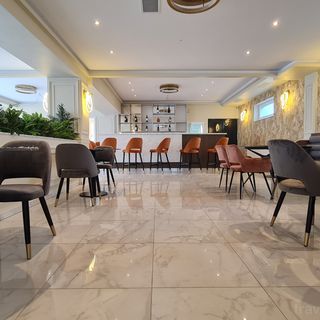 Dinasty Hotel Sântana (4)