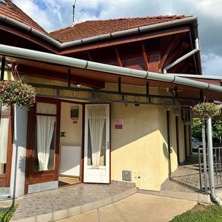 Cozy Garden Apartman Gyula (4)