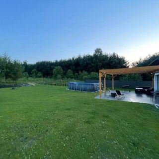 Domek przy lesie (3)