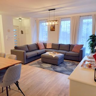 Moonshine Apartman Érd (2)