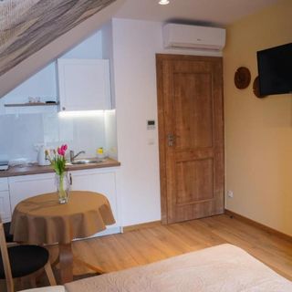 Przystanek na Skarpie Kazimierz Dolny (3)