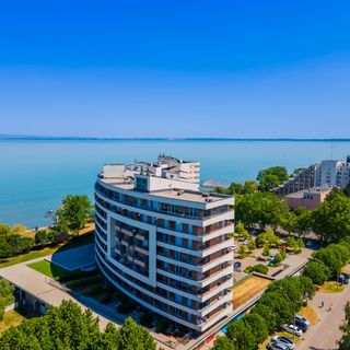 MF Club 218 Garden Apartments Siófok (4)