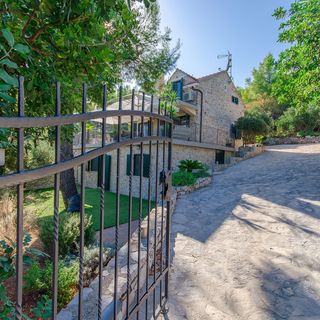 Villa Gromin dolac Zavala (3)