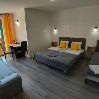 PRZYSTANEK PIENINY Szczawnica (4)