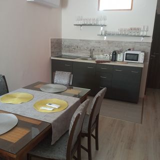 Hédi Apartmanház Balatonboglár (2)