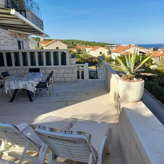 Apartman Sea view Postira Brač (2)