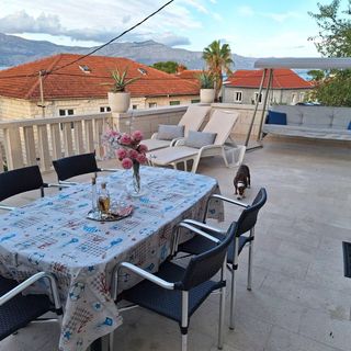 Apartman Sea view Postira Brač (4)