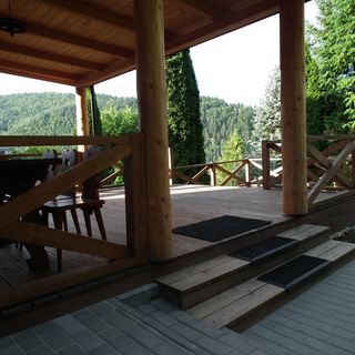 Domek Drewniany w Gorcach (2)