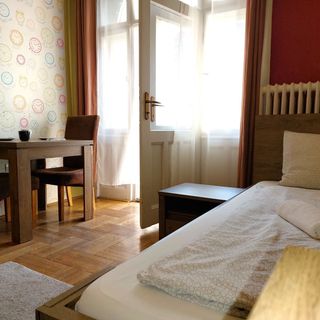 BlackSheep Smart Rooms Budapest (3)