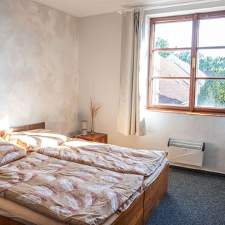 Holenský dvůr Ratiboř (5)