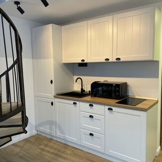 Tiny One cu Jacuzzi Lacu Roşu (5)