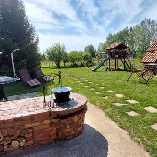 Lebenik Vendégház Levelek (5)