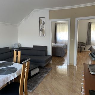 Termálfürdő Apartman Igal (2)