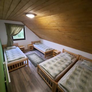 Cabana Boglárka Vărșag (3)