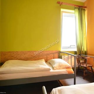 Hostel Poznań Petit (2)