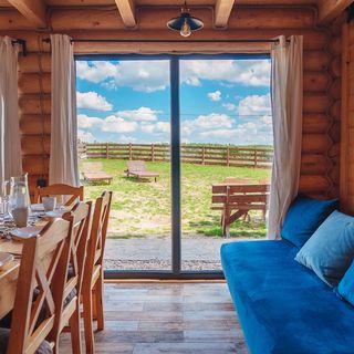 Zalesie 7D - domki nad jeziorem z własną linią brzegową MAZURY (4)