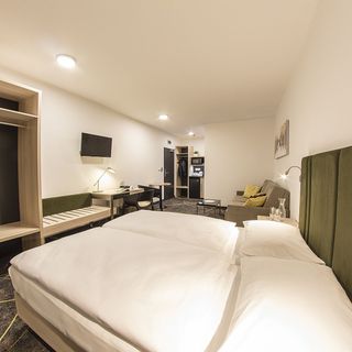 Hotel VALCHA Praha (5)