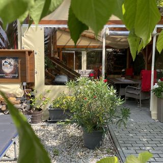 Hunting Lodge Vendégház Lipót (4)