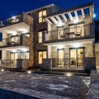 Apartmanok Családok Részére Medencével Pomena Mljet - 22317 (2)