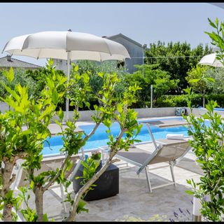 Apartments Elegance with swimming pool Baška  (4)