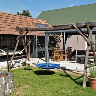 Novákporta Vendégház Lakhegy (2)