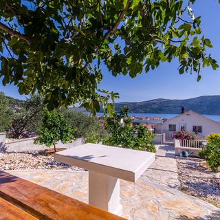 Apartment Karolina Poljica (2)