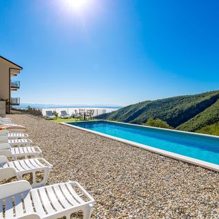 Apartments and Rooms Villa Bettina Lovran (4)