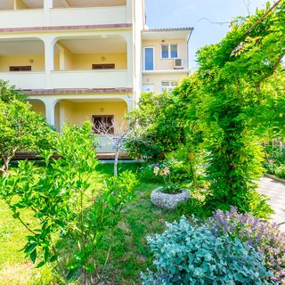 Apartments Ivan i Marija Lopar (5)