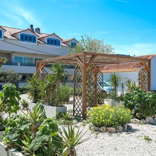 Apartments Seafront Mrljane (5)