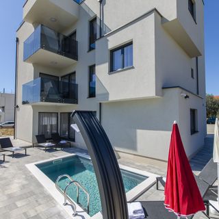 Apartments Villa V2 with rooftop Vir (4)