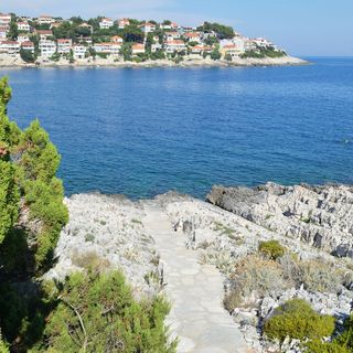 Apartments First row Zavalatica (5)