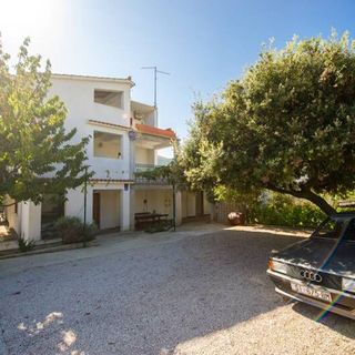 Apartments Branko Grebastica (2)