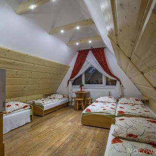 Willa Sandra Poronin (2)