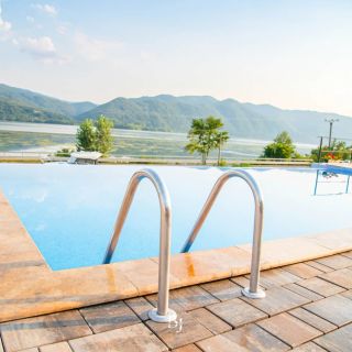 Pensiunea Balkan Gornea (3)