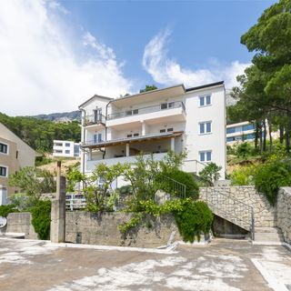 Apartments Ana Brela (2)